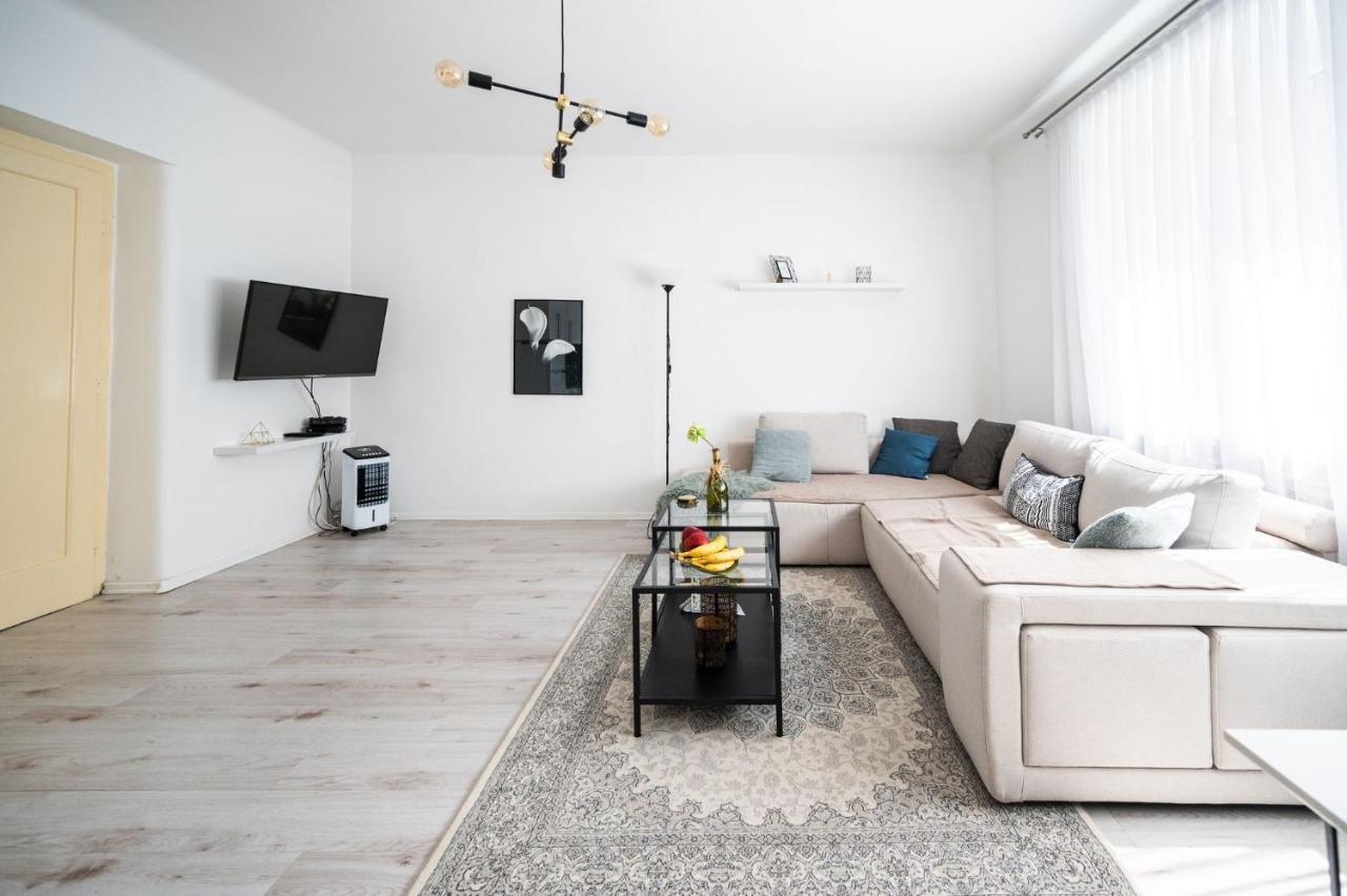 Apartment Modern 1bdr Near Center Sarajevo